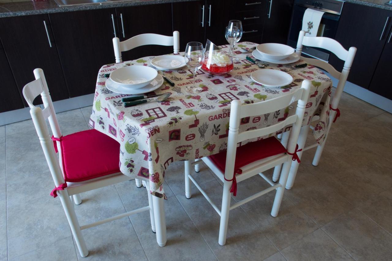 “Venik House” Sea_Mountains_Relaxing_Barbecue Apartment ฟุงชาล ภายนอก รูปภาพ